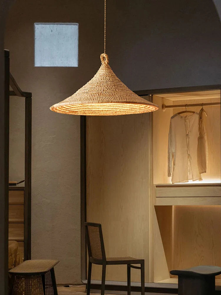 Lustre Japonais en Rotin Tressé