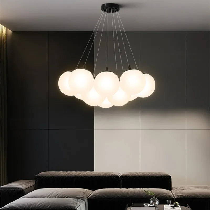 Lustre nordique en verre avec suspension LED pour une décoration maison moderne