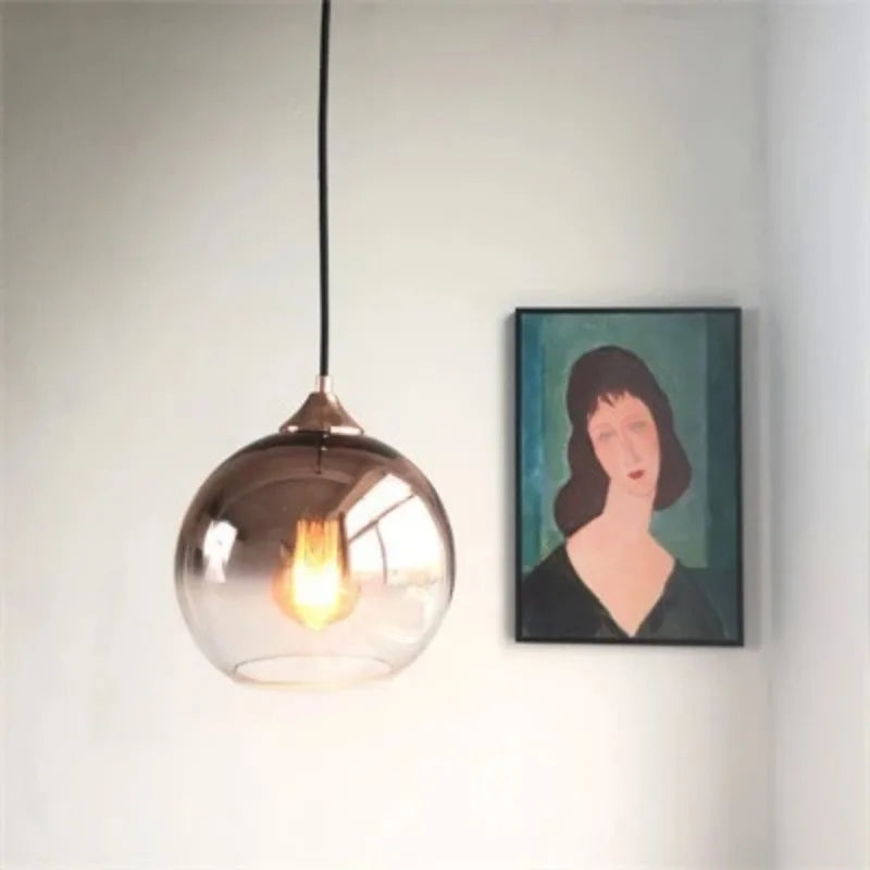 Suspension boule moderne en verre avec éclairage LED