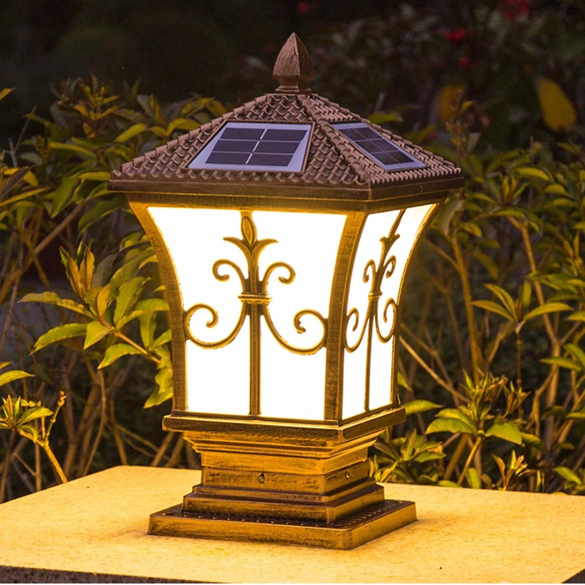Lampe Solaire pour Pilier de Clôture Carré Vintage avec Télécommande