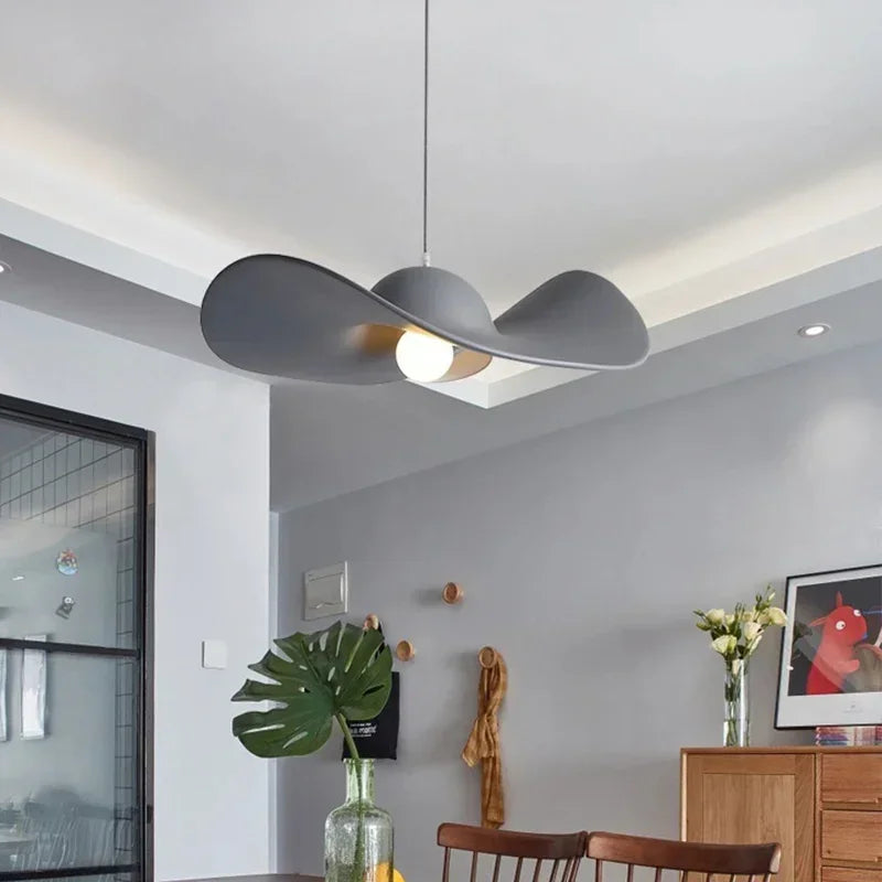 Lustre Nordique Minimaliste Chapeau Design avec Lampes Suspendues