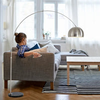 Lampadaire en marbre nordique pliant avec arc rotatif en argent
