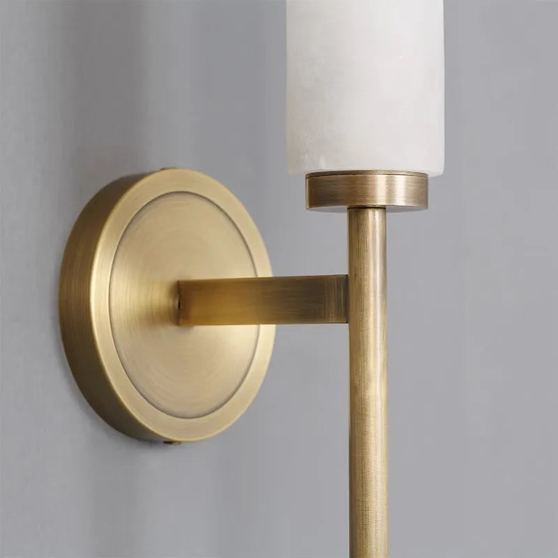 Applique murale en marbre et cuivre pour une déco intérieure chic