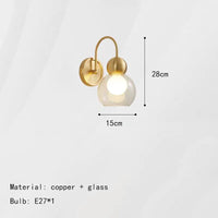 Applique murale moderne en verre et cuivre pour illuminer vos escaliers et allées