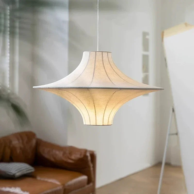 Suspensions en soie de luxe pour salon contemporain