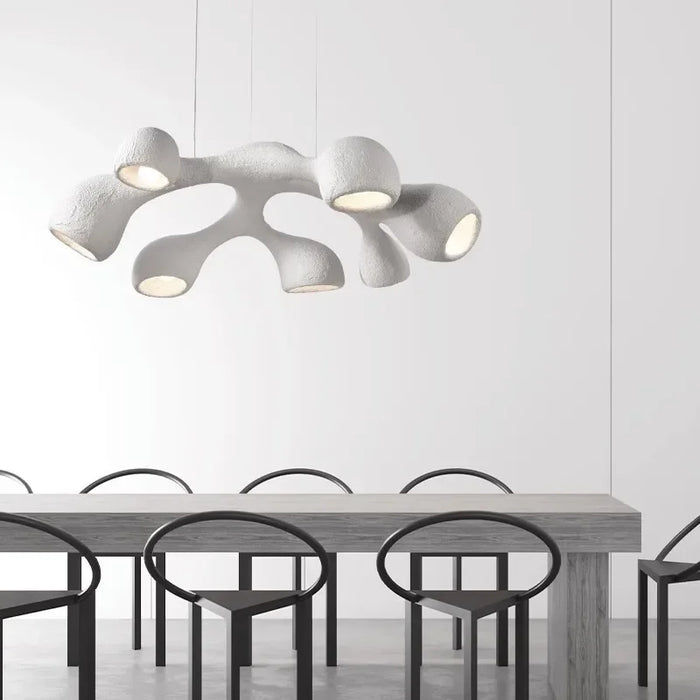 Lustre nordique minimaliste par un créateur de renom