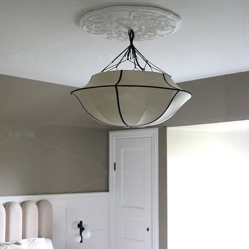 Lustre Nordique Rétro en Tissu Français Médiéval - Suspension Lumineuse pour Salon, Chambre ou Salle à Manger