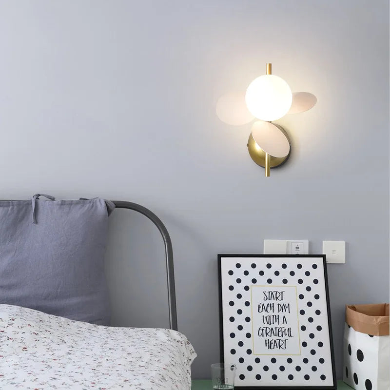 Applique Murale Nordique Macaron en Fer Décoratif LED pour Enfant - Collection Enchanted Glow