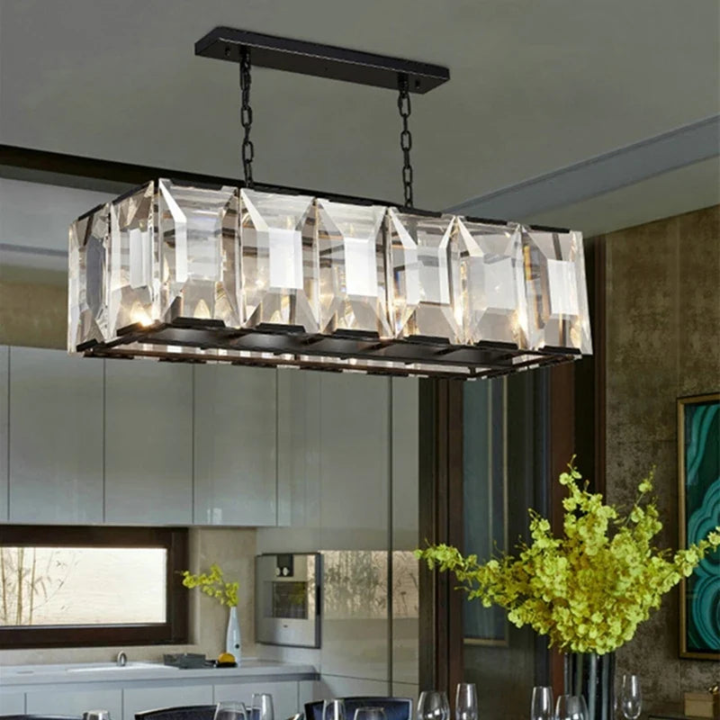 Nouveau lustre de restaurant avec variété de cristaux prestige