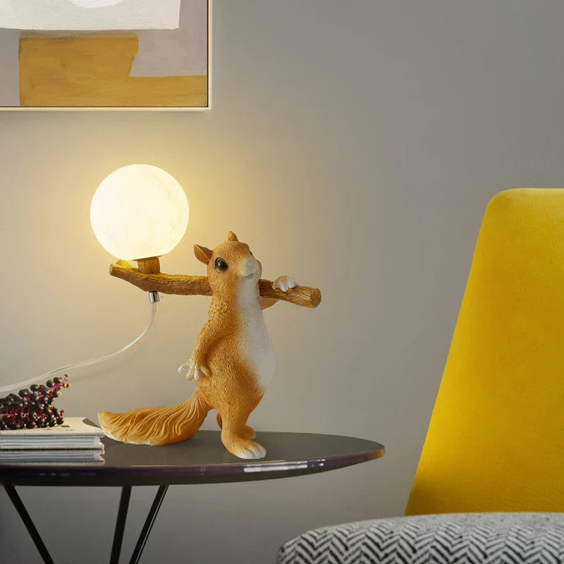 Lampe de Table Nordique Créatif LED Animal Écureuil