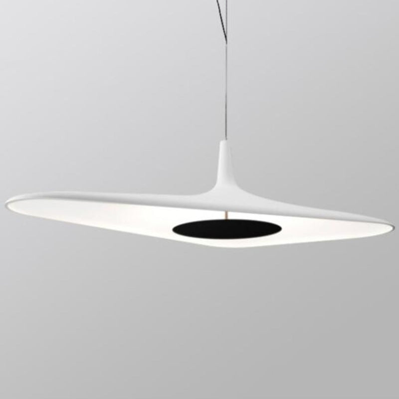 Suspension Poe : Design minimaliste et asymétrique