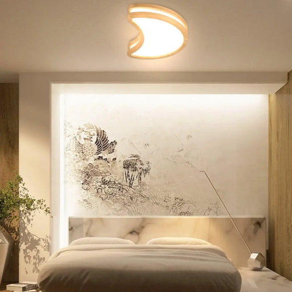 Plafonnier Led en bois avec lune - Élégance Naturelle