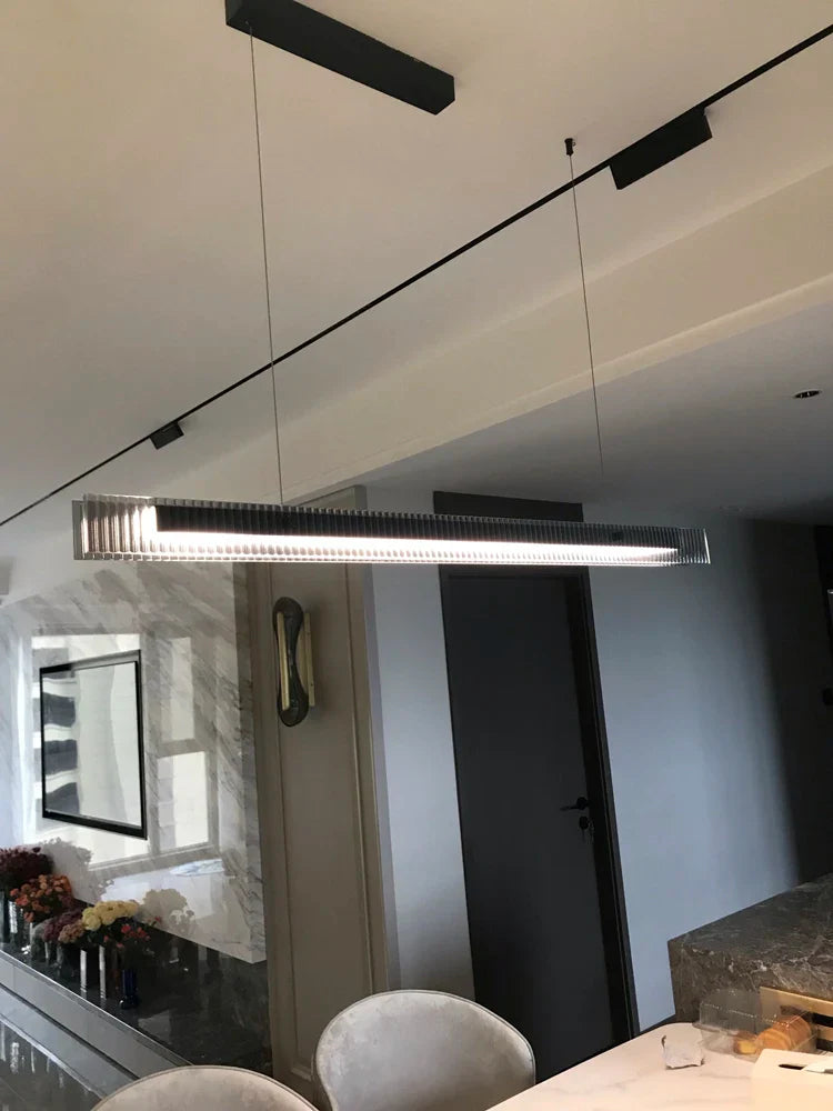 Lustre moderne minimaliste pour salle à manger