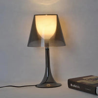 Lampe de Table élégante et contemporaine en acrylique