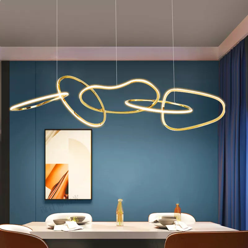 Chambre moderne : Éclairage intérieur design LED et lustres suspendus