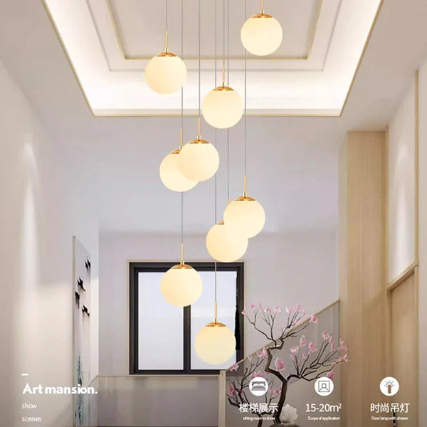 Suspension luminaire nordique pour éclairer l'intérieur de votre escalier.