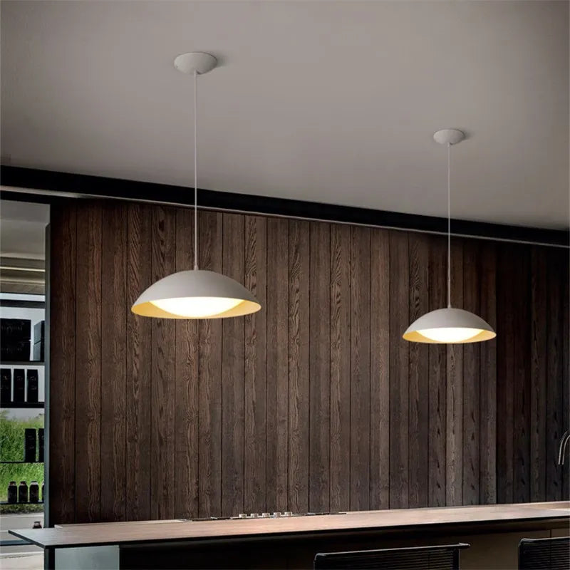 Suspension LED Nordik en fer au design moderne