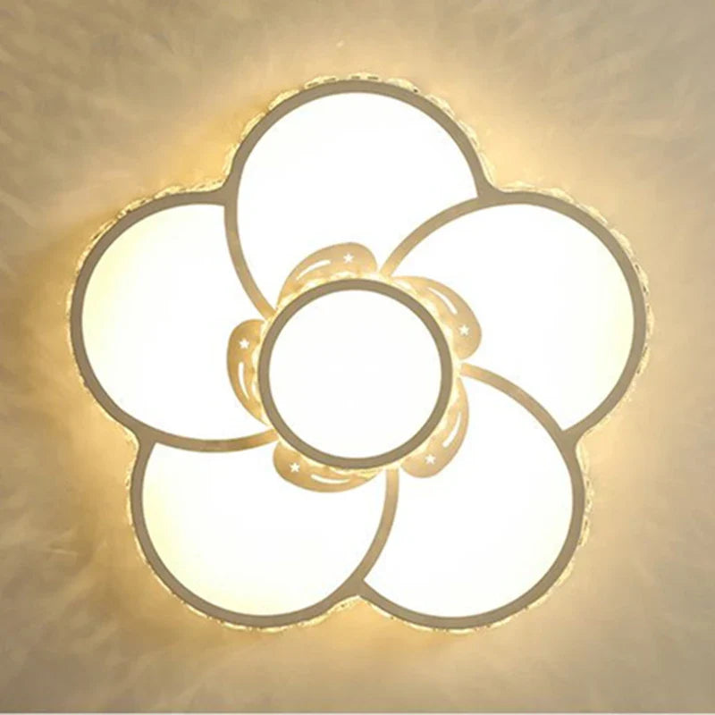 Plafonnier LED Fleur Chaude Romantique - Design Moderne et Éclairage Décoratif