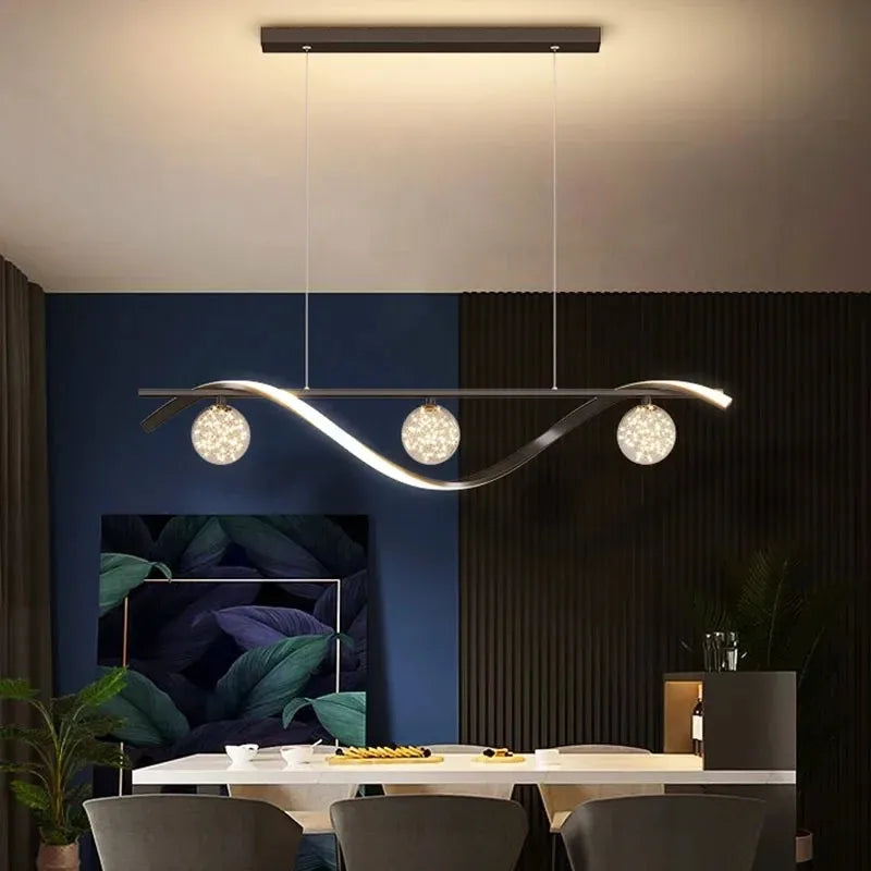 Lustre nordique en verre pour une ambiance d'éclairage intérieur unique