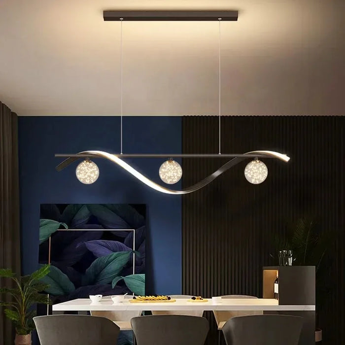 Lustre nordique en verre pour une ambiance d'éclairage intérieur unique