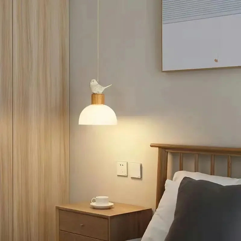 Suspension LED en verre design nordique avec petit oiseau créatif