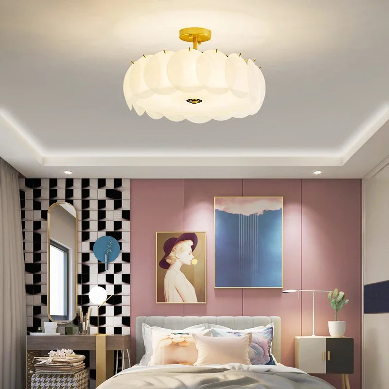 Lustre de Luxe en Verre Rond 2022 - Éclairage Décoratif Prestigieux