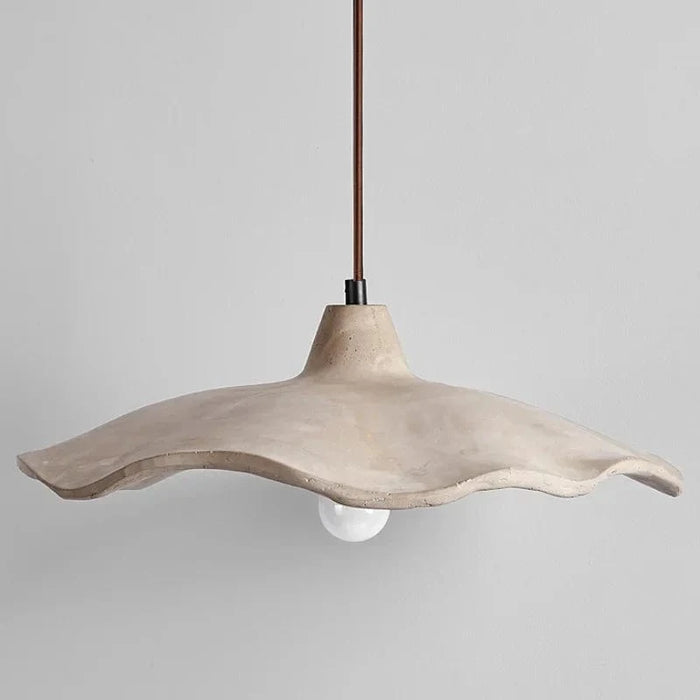 Suspension design grise Japonaise avec vent silencieux
