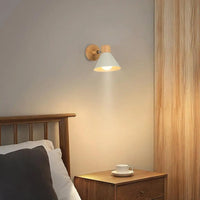 Applique murale LED nordique en bois - Élégance moderne