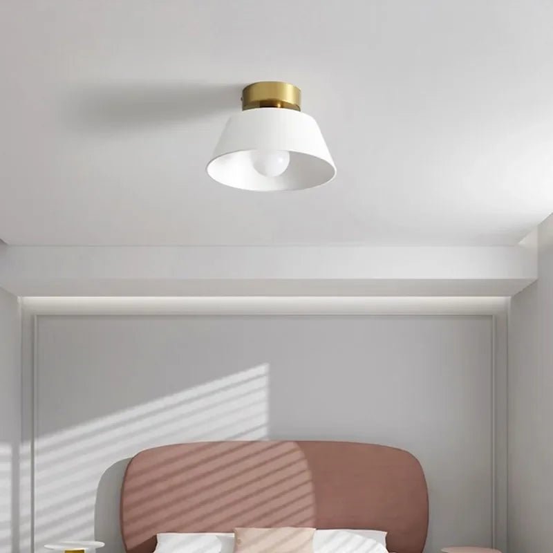 Plafonnier LED rétro en métal avec abat-jour rond