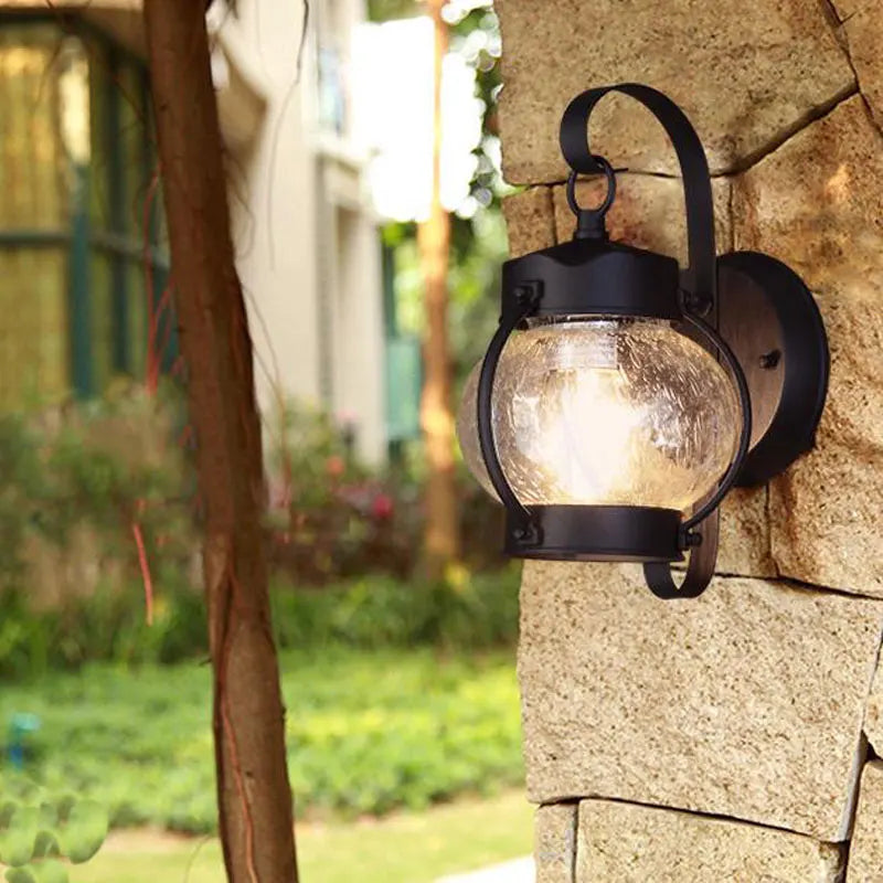 Applique murale rétro américaine imperméable - Parfaite pour illuminer votre extérieur!