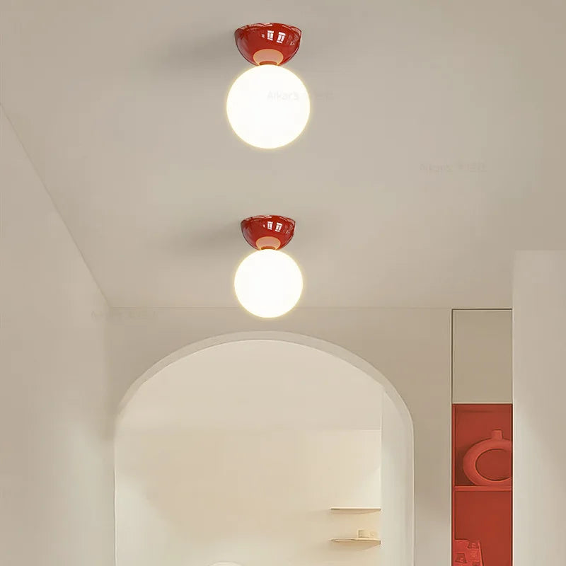 Plafonnier style médiéval Bauhaus pour une déco d'entrée unique