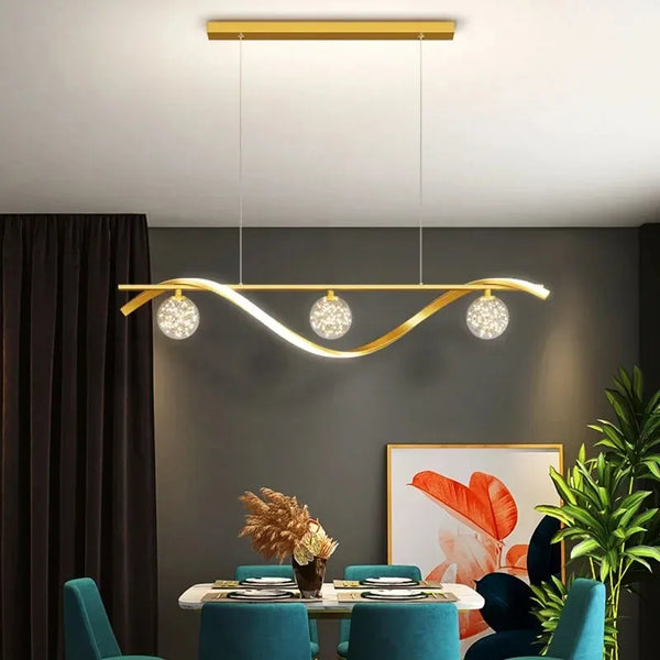Lustre nordique en verre pour une ambiance d'éclairage intérieur unique