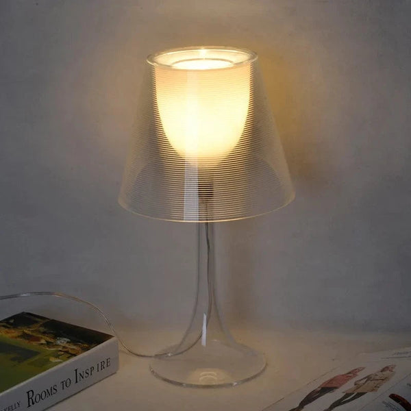 Lampe de Table élégante et contemporaine en acrylique