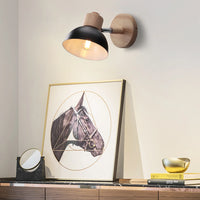 Applique murale nordique en bois avec abat-jour métal