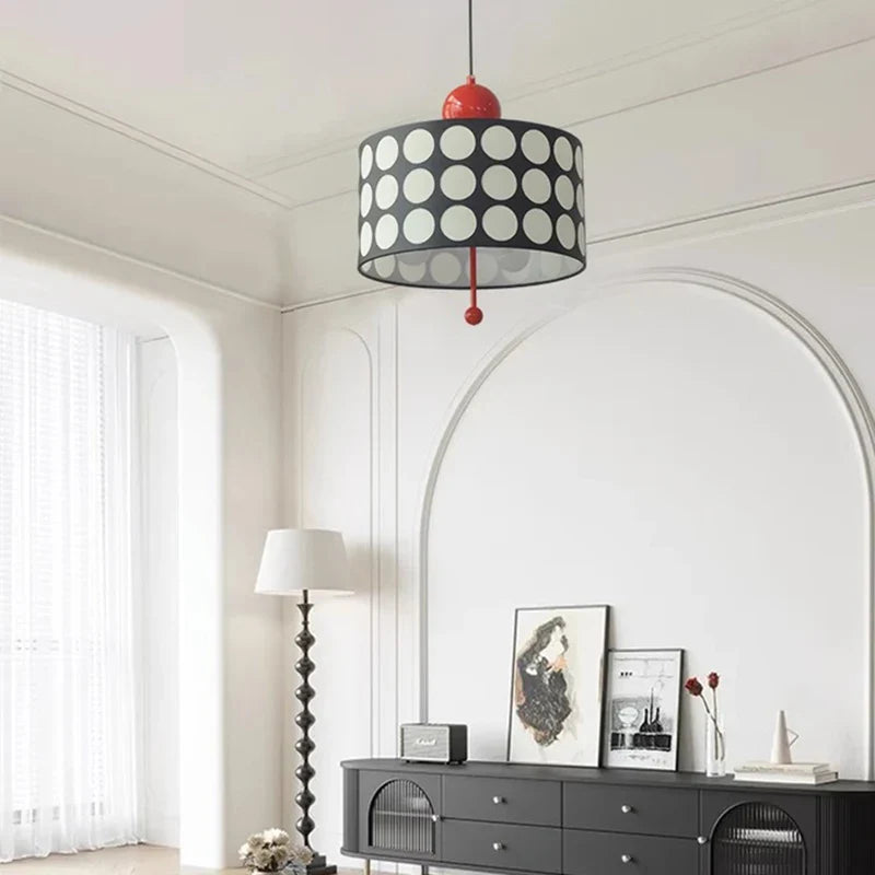 Suspension Cylindrique en Métal : Nouveauté de Luminaires Suspendus avec Livraison Directe