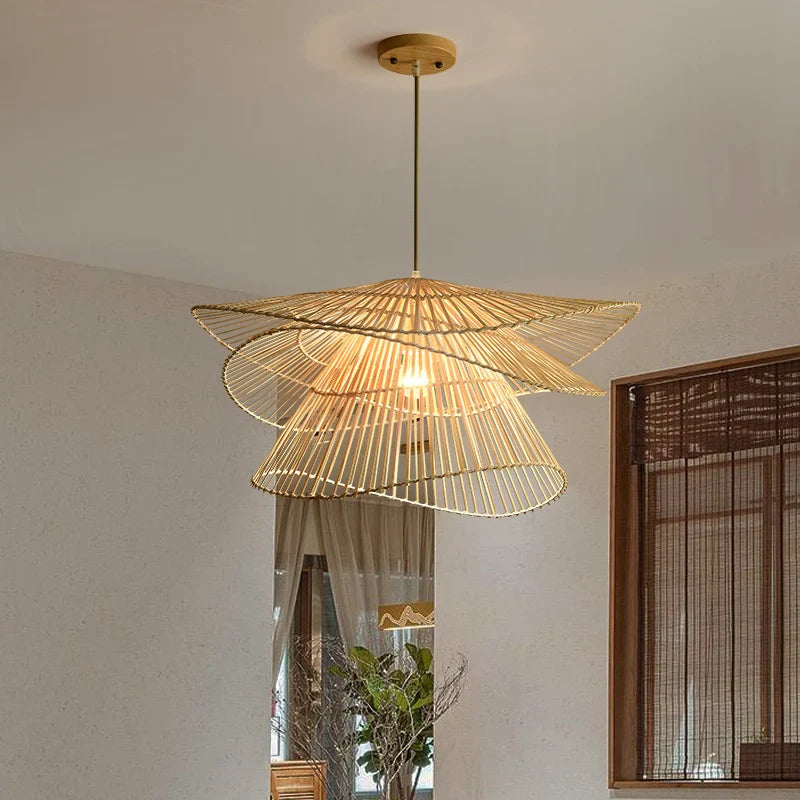 Lustre LED en bambou rotin créatif pour une décoration intérieure tendance
