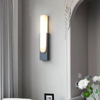Applique murale LED nordique pour une déco lumineuse.