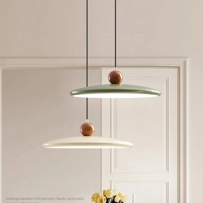 Lustre de restaurant style crème ovni - Élégance moderniste