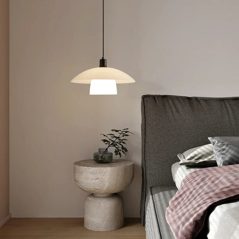 Suspension japonaise moderne pour une déco intérieure raffinée