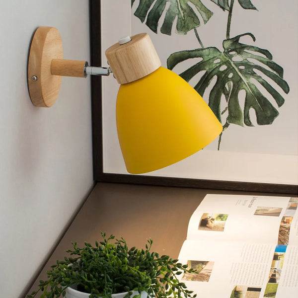 Applique murale LED Nordik Macaron en bois massif