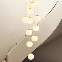 Suspension luminaire nordique pour éclairer l'intérieur de votre escalier.