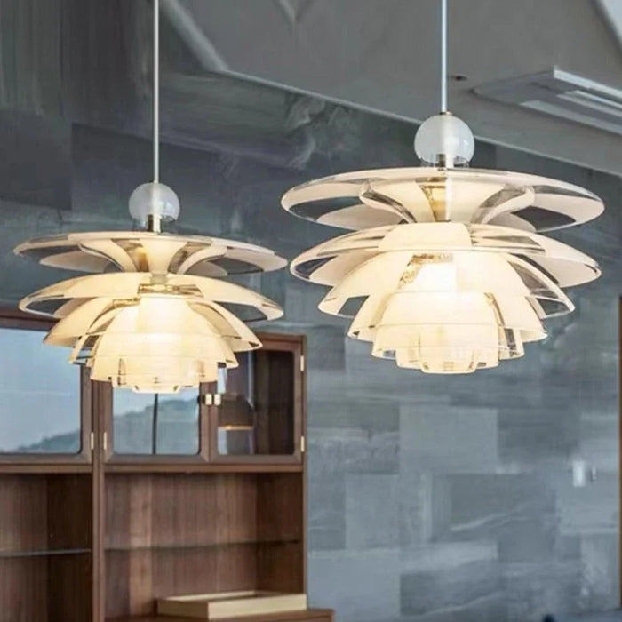 Lustre Pomme de Pin Acrylique Design Danois