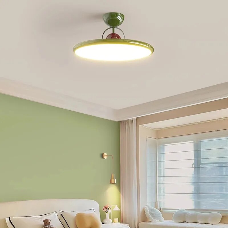 Plafonnier LED nordique crème avec design soucoupe volante
