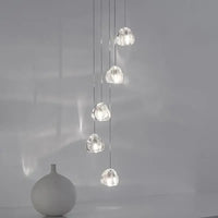 Lustre en cristal rotatif pour un design élégant et moderne