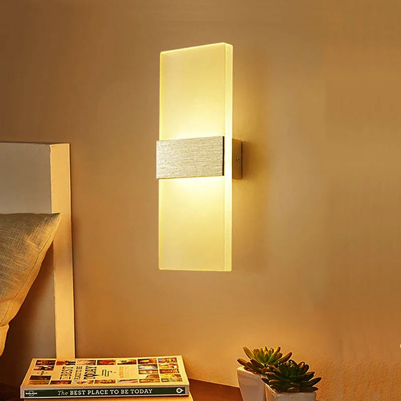 Applique Murale LED Design pour Chambre avec Effet Acrylique Elliptique