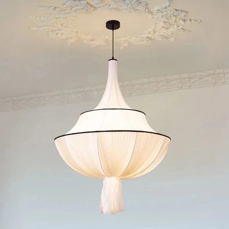Suspension Médiévale Française en Tissu de Luxe