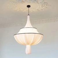 Suspension Médiévale Française en Tissu de Luxe