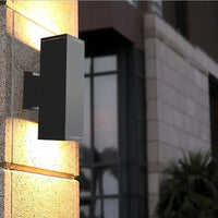 Applique murale extérieure en aluminium et verre trempé - Résistante aux intempéries