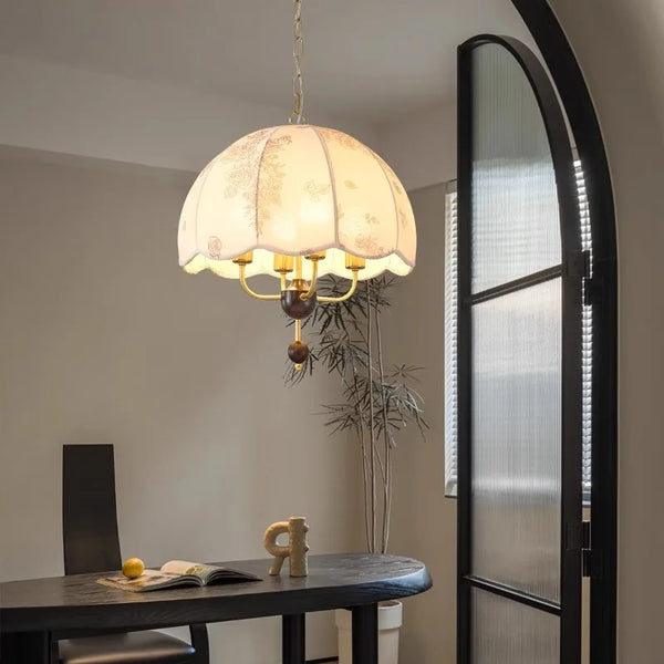 Lustre médiéval français vintage en bois et tissu - Élégance intemporelle