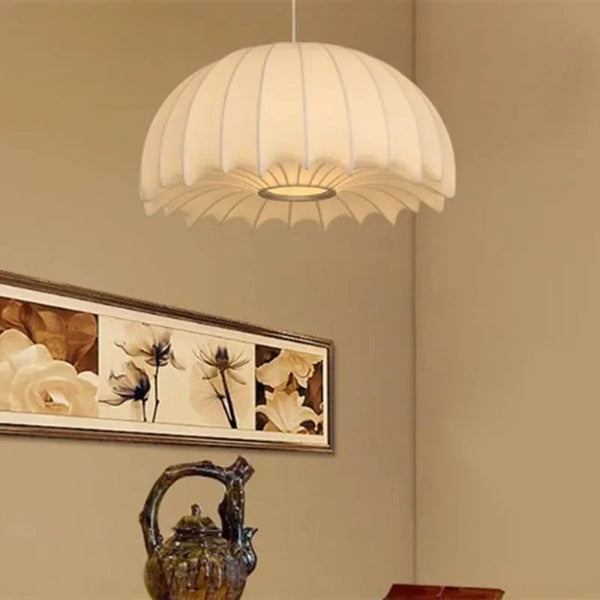 Suspension italienne en soie de luxe